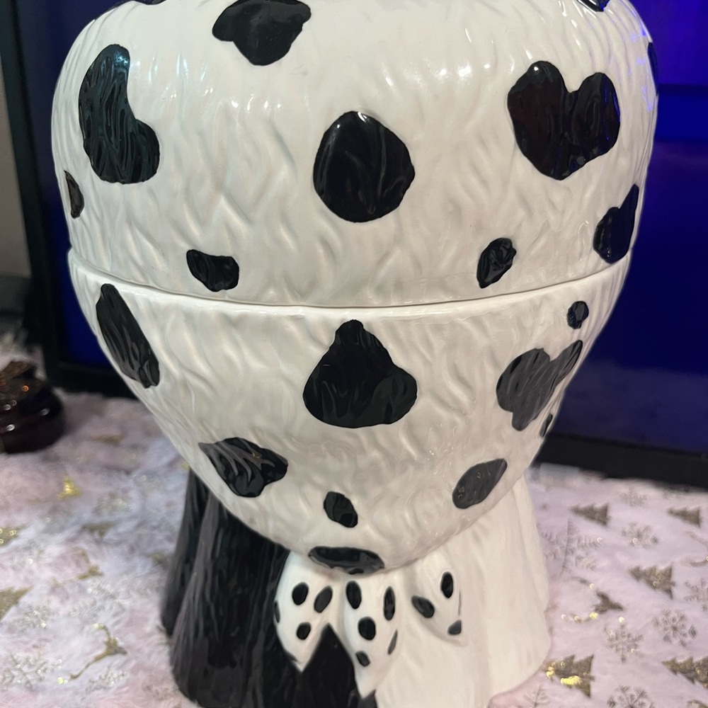 Disney Cruella Ceramic Cookie Jar - Picture 6 of 9